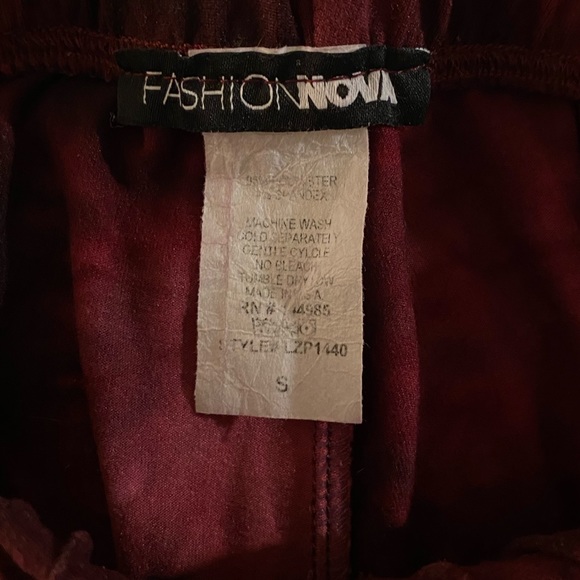 Fashion Nova stretch pants - Picture 7 of 7